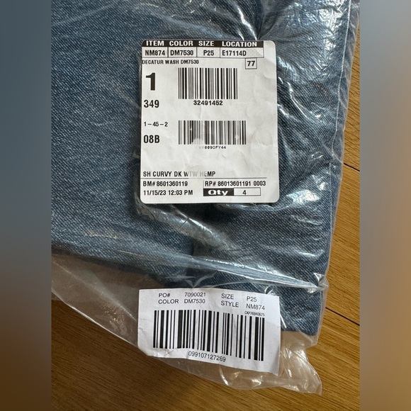 Madewell Curvy Perfect Vintage Jean, 25P, NEW with magic pockets - Picture 8 of 8